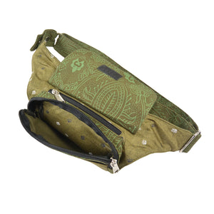 Nijens Bauchtasche Dublin in Olivgrün mit kleinen Blättern, Innensnsicht mit aufgesetztem Fach.