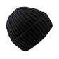 Kurze Nijens Beanie Tulsipur in Schwarz aus Schurwolle mit breitem Umschlag und Rippstrickmuster. Seitenansicht.