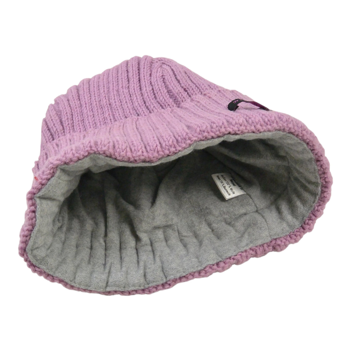 Nijens Beanie in Mauve mit breitem Umschlag und weichem Baumwollfutter.