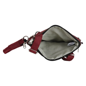 Gassi-Umhängetasche aus wasserabweisenden Stoff Rot mit Pfote Herz Applikation mit großem Reißverschlussfach für Wertsachen.