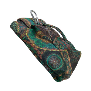 Praktische kleine Hundetasche im Mandala-Design Grün – wasserdicht, mit Karabiner