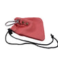 Leder-Leckerlibeutel Cabra in Rosa mit Kordelzug und Karabiner.