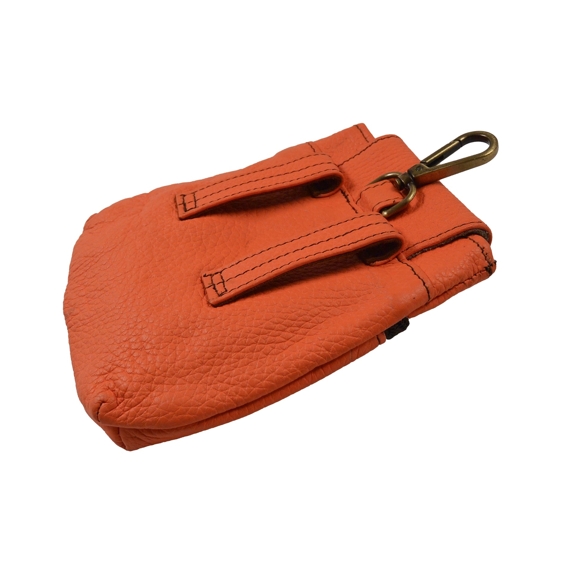 Rückseite der Baza Leder Leckerli-Tasche in Orange mit Karabiner und zwei Gürtelschlaufen
