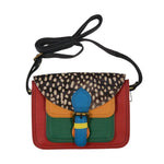 Kleine bunte Leder Umhängetasche mit Gepard-Muster, farbigem Leder in Rot, Orange und Grün sowie verstellbarem Schulterriemen.