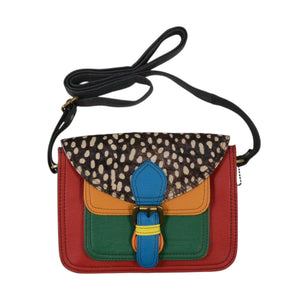 Kleine bunte Leder Umhängetasche mit Gepard-Muster, farbigem Leder in Rot, Orange und Grün sowie verstellbarem Schulterriemen.