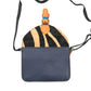Kleine bunte Leder-Tasche mit Zebra-Muster – stilvoll & praktisch für jeden Tag. Rückseite.