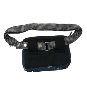 Diese Tasche mit abnehmbarem Gürtel