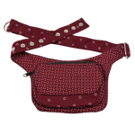 Gassi-Tasche, Bauchtasche aus Baumwolle Bordeaux Rot mit Mustermix und wasserabweisendem Innenraum. 