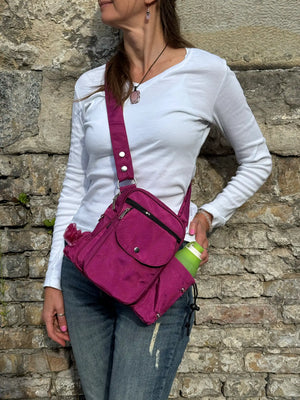 Gassi-Tasche mit Flaschenhalter „Konstanz“ Wasserabweisend Fuchsia (71011)