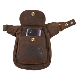 Gassi-Tasche aus Leder dunkelbraun mit Pfote&Herz, Hüfttasche mit Handyfach. Nijens Shop