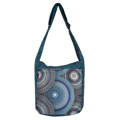 Türkisfarbener Shopper aus Canvas mit Mandala-Muster und verstellbarem Schultergurt, Vorderansicht.