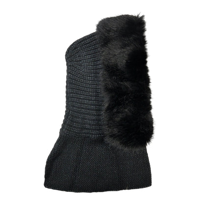 Schwarze Balaclava Damen mit Kunstfell Seitenansicht – warme Winter Kapuze von Nijens