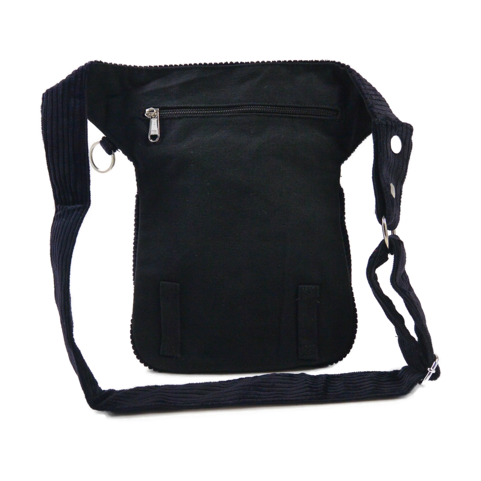 Rückansicht der dunkelblauen Nijens Cordtasche mit Reißverschlussfach
