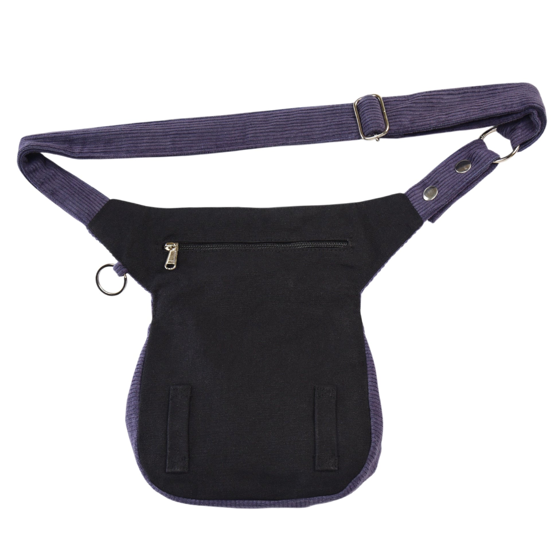 Rückseite der Cordtasche mit Reißverschlussfach und verstellbarem Gurt