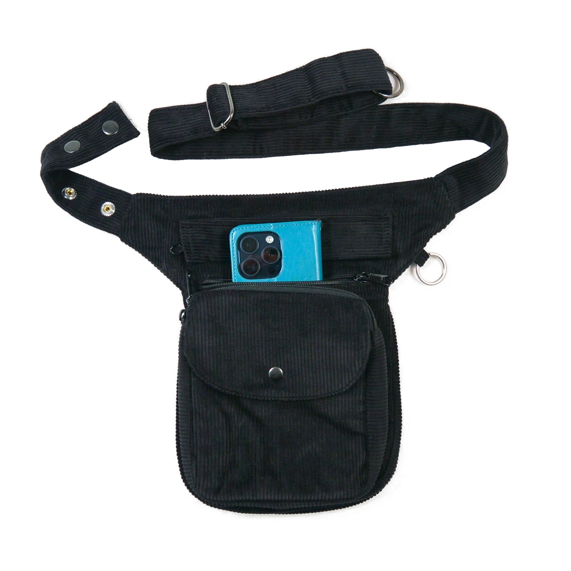 Gürteltasche, Gassi-Tasche aus Cord Charcoal. Der Taschengurt ist größenverstellbar und das Einsteckfach vorne bietet Platz fürs Handy und wird durch einen Überschlag mit Druckknopf verschlossen.