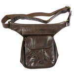 Nijens Gassi-Tasche aus braunem Echtleder mit Pfotenmotiv und abnehmbarem verstellbarem Gürtel