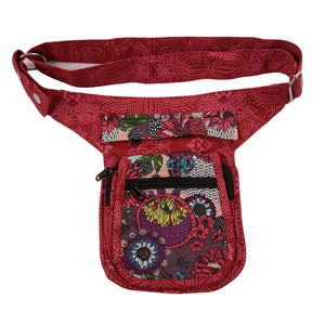 Bauchtasche aus Baumwolle Rot mit floralen Motiven