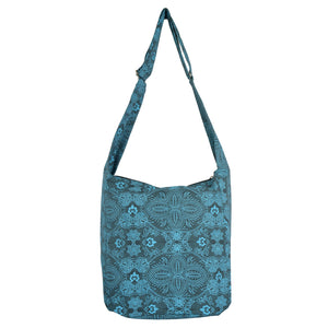 Bunter Nijens Big Shopper aus Canvas mit auffälligem Paisley-Muster in Türkis, verstellbarer Schultergurt. Rückansicht.