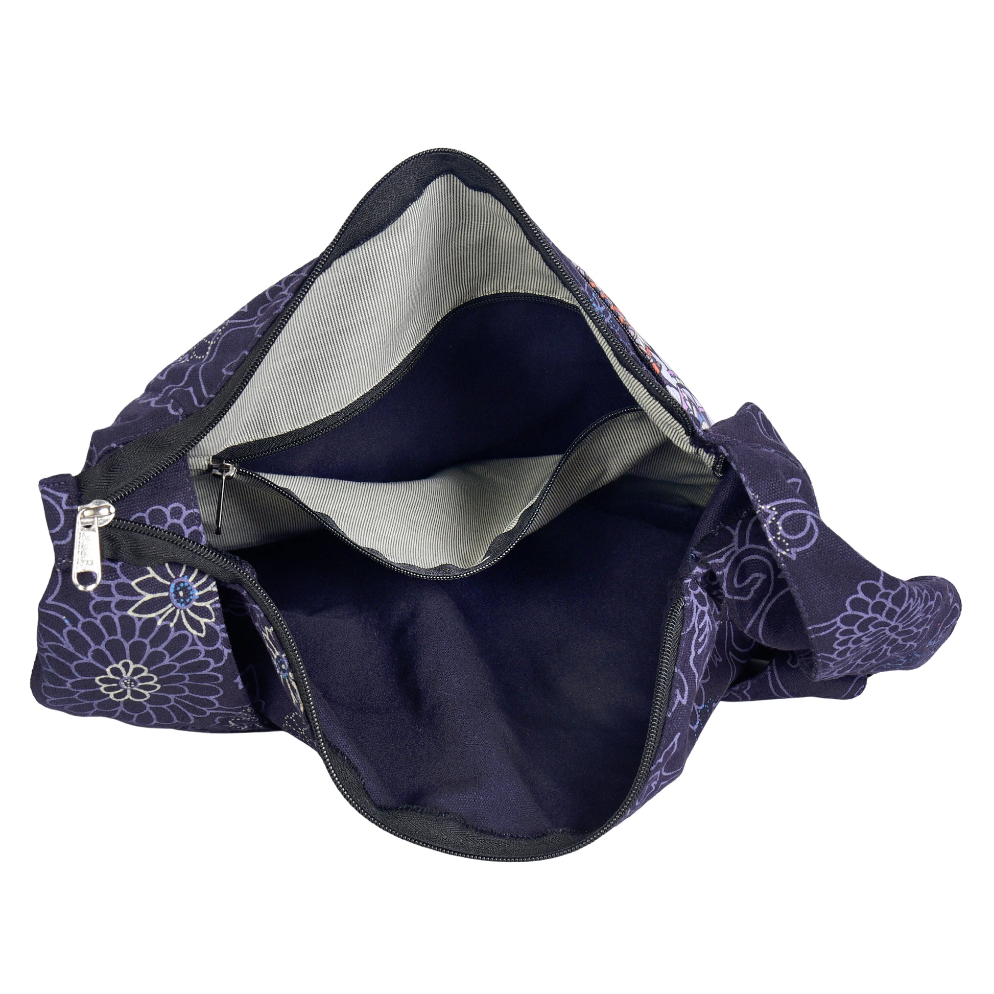 Geöffneter violettfarbener Nijens Big Shopper – zeigt das geräumige Hauptfach.