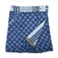 Ein klassischer Wickelrock in leichter A-Form aus weichem Rayon Stoff in Blau