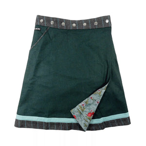 Winterrock Wickelrock in leichter A-Form aus Wolle Tannengrün