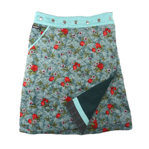 Winterrock Wickelrock in leichter A-Form aus Wolle Tannengrün, Baumwolle mit Blumenmuster