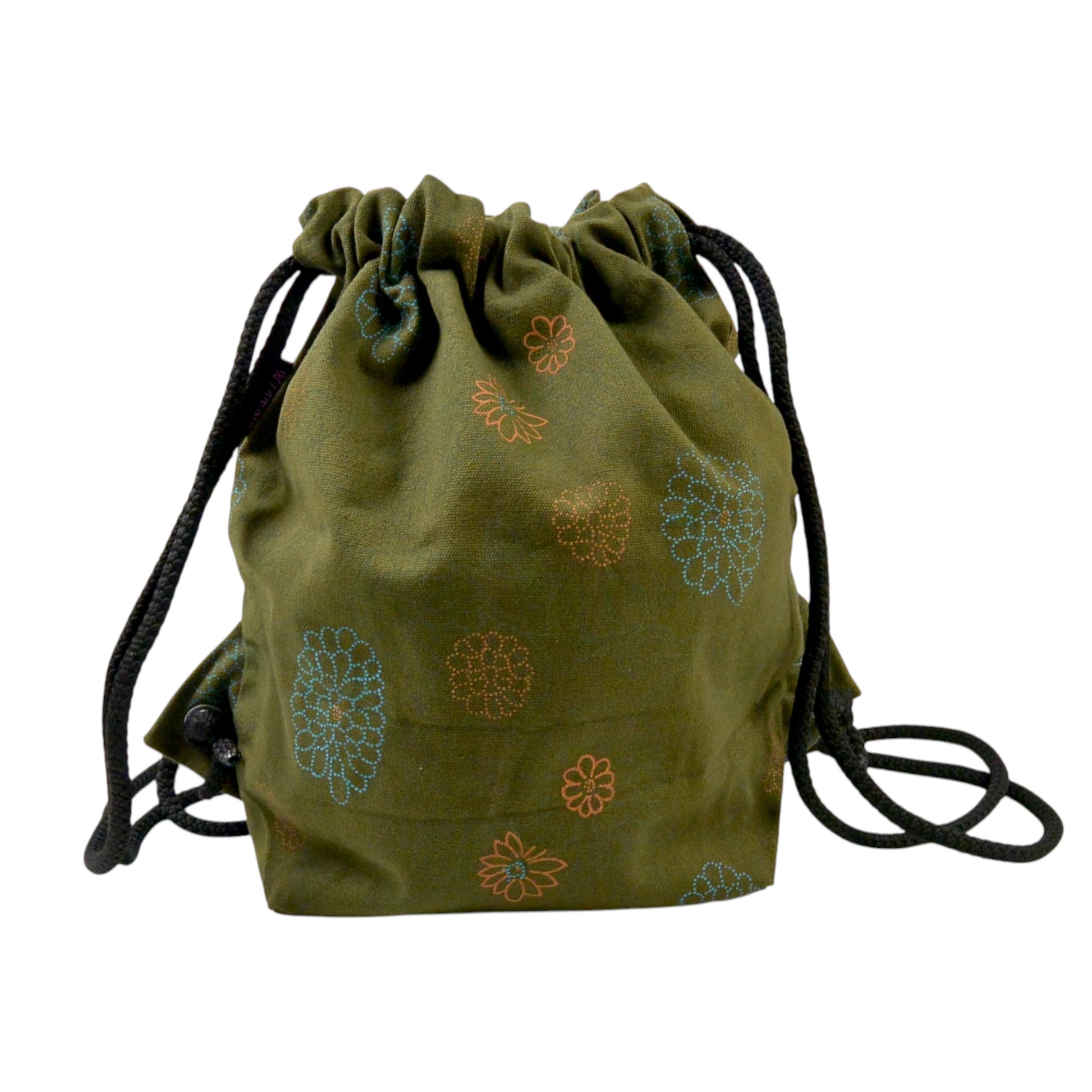 Grüner Turnbeutel aus Baumwoll-Canvas mit Blumenmuster, schwarzem Kordelzug und Fronttasche – Rückansicht.