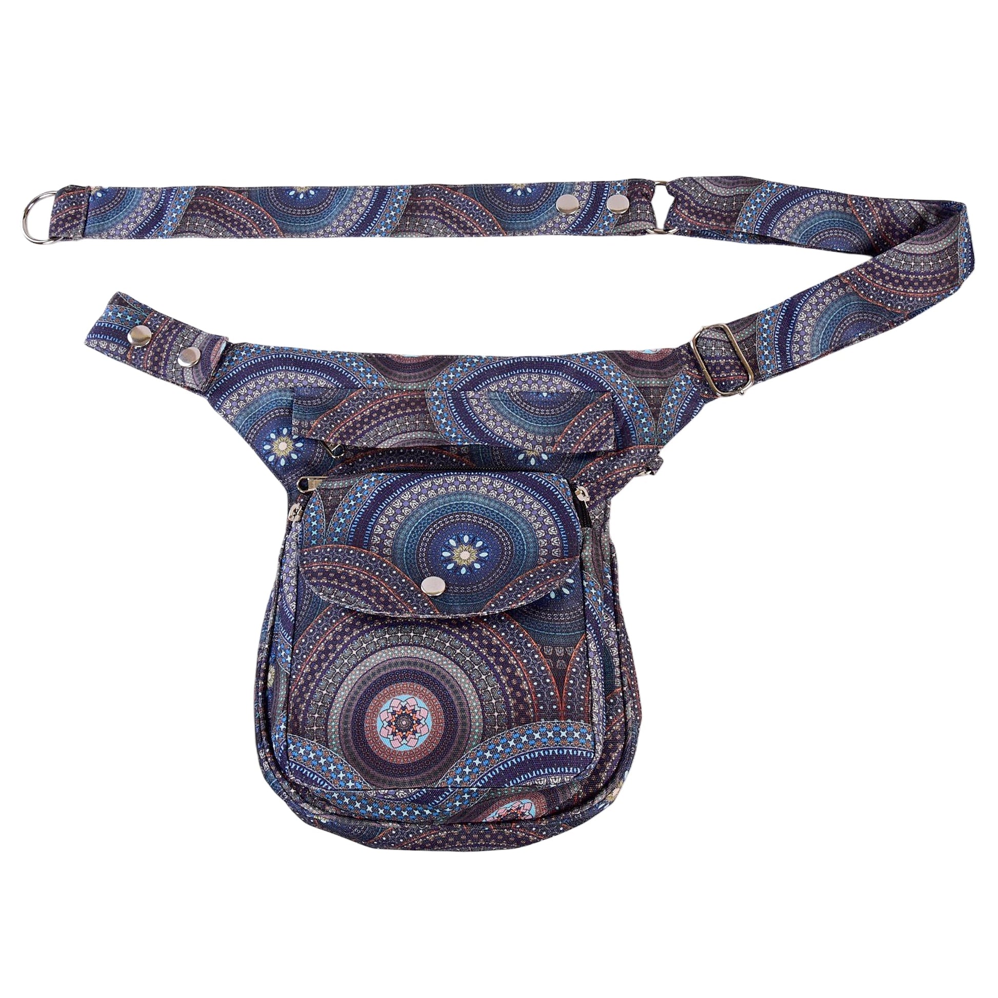 Nijens Tasche bei Wanderung – mit wasserfestem Futter, mit Mandala-Design in Blau.