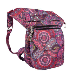 Vorderansicht der Tasche im rötliche Mandala-Design mit Frontfach von Nijens.