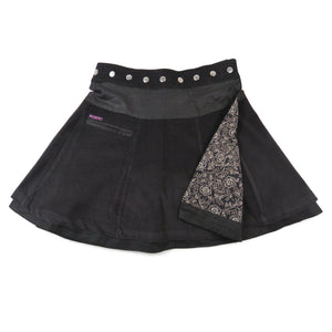 Wendbarer Damenrock aus Cord von Nijens mit Punkten und Blumenmuster, kleiner Tasche und anpassbarem Bund in Schwarz.