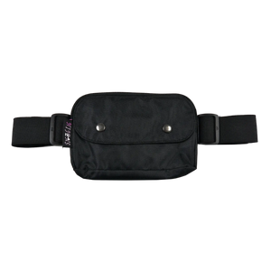 Bauchtasche für den Sport, wasserabweiden, schwarz und mit dehnbarem Gurt, zwei Reißverschlussfächern und einem Einsteckfach, verschließbar mit Druckknopf.
