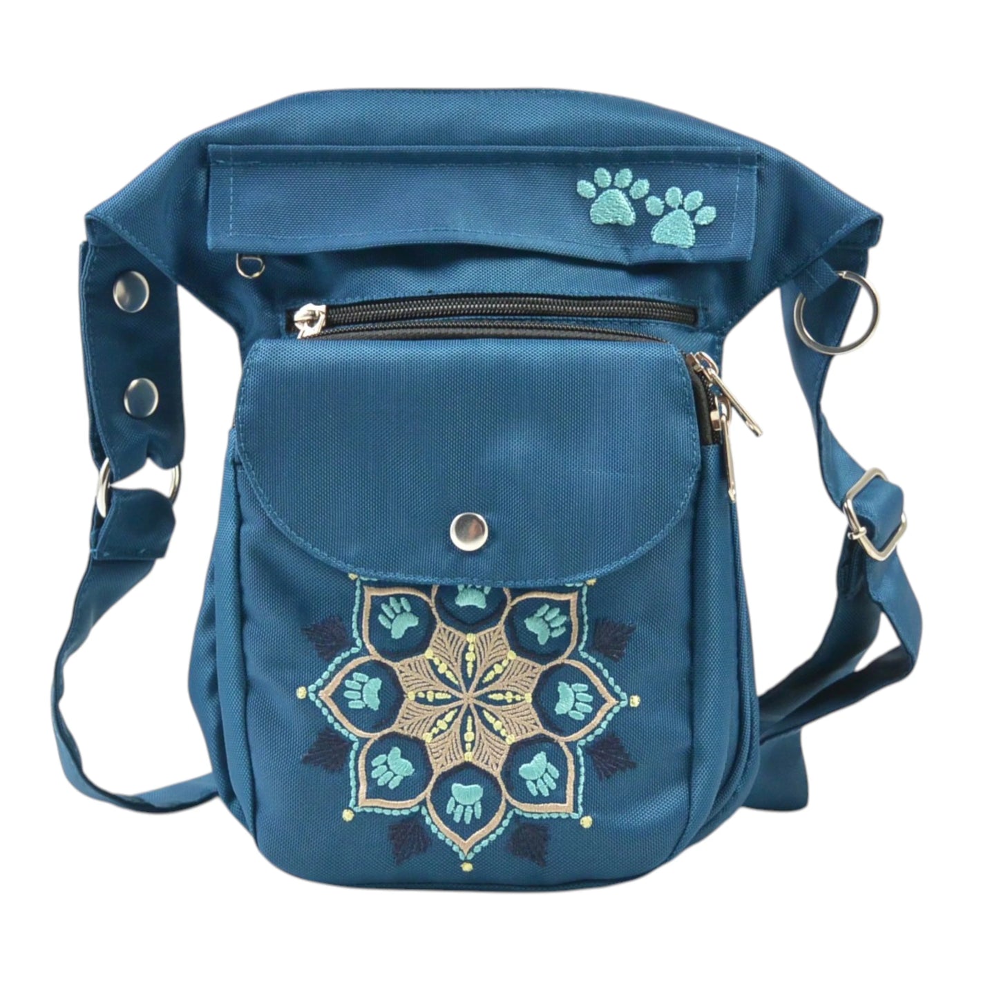 Gassitasche aus wasserabweisendem Nylonstoff Petrol-Türkis mit Blumenpfotenmandala-Stickerei.