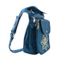 Seitenansicht Gassitasche, Bauchtasche aus wasserabweisendem Stoff Türkis mit Blumenpfotenmandala-Stickerei. Ein Hauptfach mit zwei aufgesetzten Fächern.