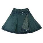 Reversibler Nijens Winter-Wenderock in Dunkelgrün mit floralem Bund und Innenseite. Warmer Wickelrock mit zwei Designs.