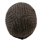 Nijens Short Beanie aus Schurwolle Dunkelbraun mit breitem Rippstrick-Umschlag und gerippter Strickstruktur. Ansicht on oben.