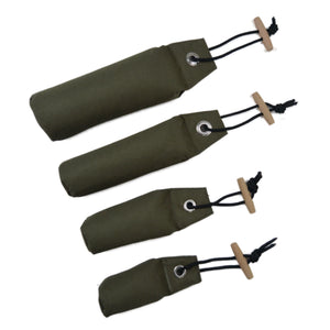 Wurf-Dummy für Hunde in vier Größen – Khaki, schwimmfähig und wasserfest