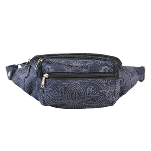 Dunkelblaue Crossbody Tasche Torino aus Canvas mit Ethno-Print und verstellbarem Gurt. Frontansicht.