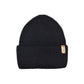 Vorderansicht der schwarzen Angora Beanie Marseille von Nijens 