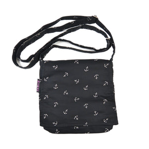 Kleine schwarze Umhängetasche aus Baumwolle mit weißen Anker-Motiven – Stofftasche Chotu von Nijens