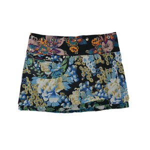 Wendbarer Rock in Dunkelblau mit blauem Muster in Blau-Gelb auf der Rückseite