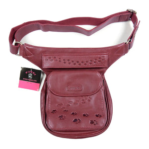 Nijens S-XXXL Gassi-Tasche Leder Bordeaux mit geprägten Pfotenabdrücken