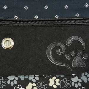 Nijens Gassi-Umhängetasche mit Leckerlifach mit Hundepfoten-Motiv in Schwarz