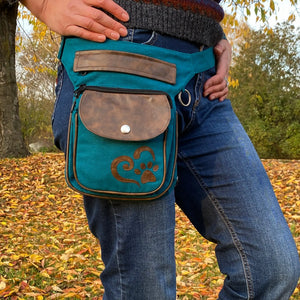 Nijens Gassi-Tasche S-XXXL mit Kunstlederapplikation Pfote im Herz Canvas Petrol