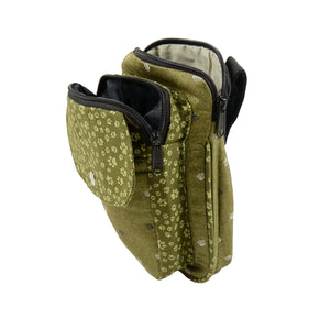 Nijens große Leckerli-Beuteltasche Stoff Pfoten Muster (Olive-Grün) mit Gürtelschlaufen
