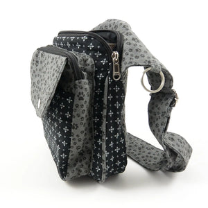 Nijens Bauchtasche Gassi-Tasche (Pfoten Motive in Grau)