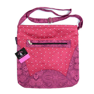 Diese Tasche im Beruf klassisch und in der Freizeit farbenfroh.